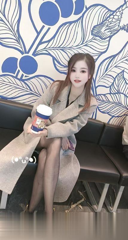 广东-深圳黑丝皮裙妖妖S型身材-1.jpg